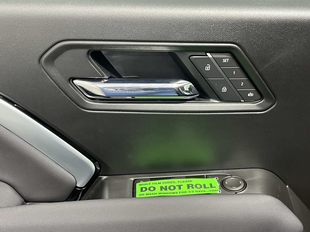 2026 Chevrolet Colorado Z71 - Photo 16
