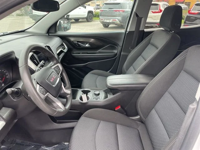 Used 2022 Summit White GMC SLE image 16