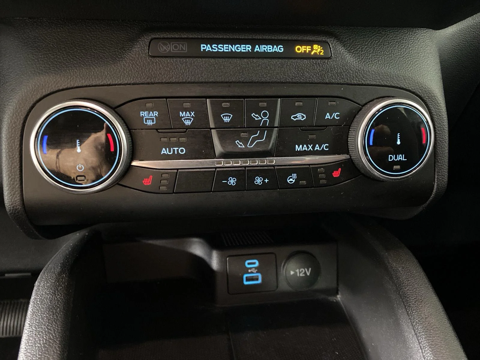Used 2023 Agate Black Ford Active image 20