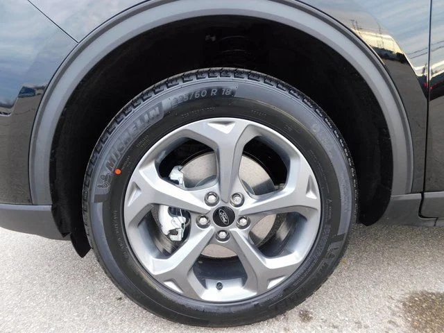 New 2026 Agate Black Metallic Ford ST-Line image 10