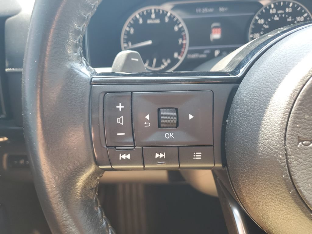 Used 2022 Blue Nissan SV 4WD image 19