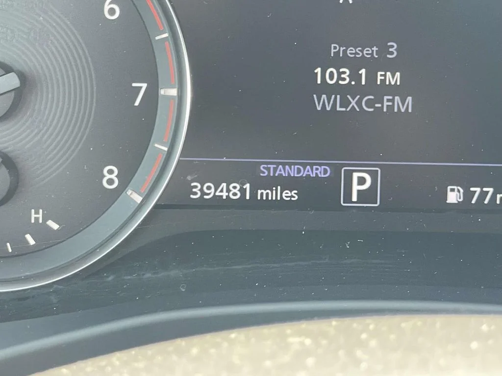 Used 2022 Gray INFINITI PURE image 21
