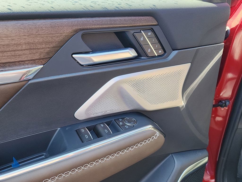 2026 GMC Acadia Denali Ultimate - Photo 14