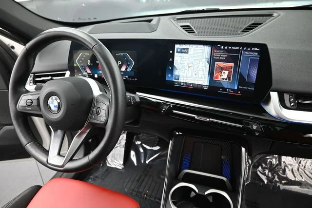 Used 2023 White BMW xDrive28i image 17