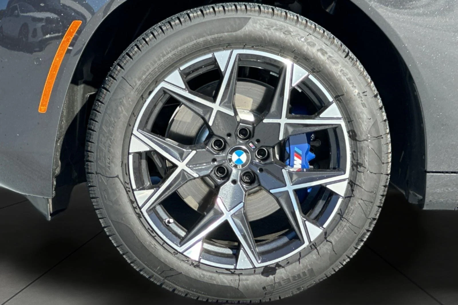 New 2026 Dark Graphite Metallic BMW 30 xDrive image 26