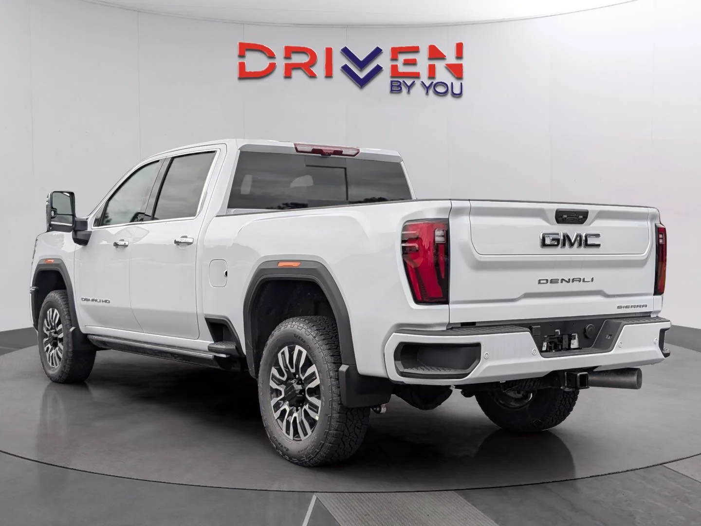 New 2026 Glacier White Tricoat GMC Denali Ultimate image 3