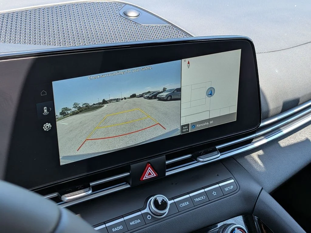 Used 2024 Gray Hyundai SEL image 19