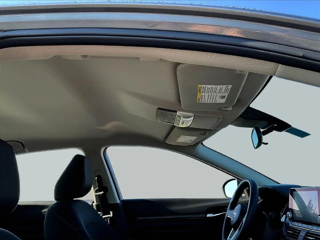 Used 2025 Gray Nissan 2.5 SV image 30