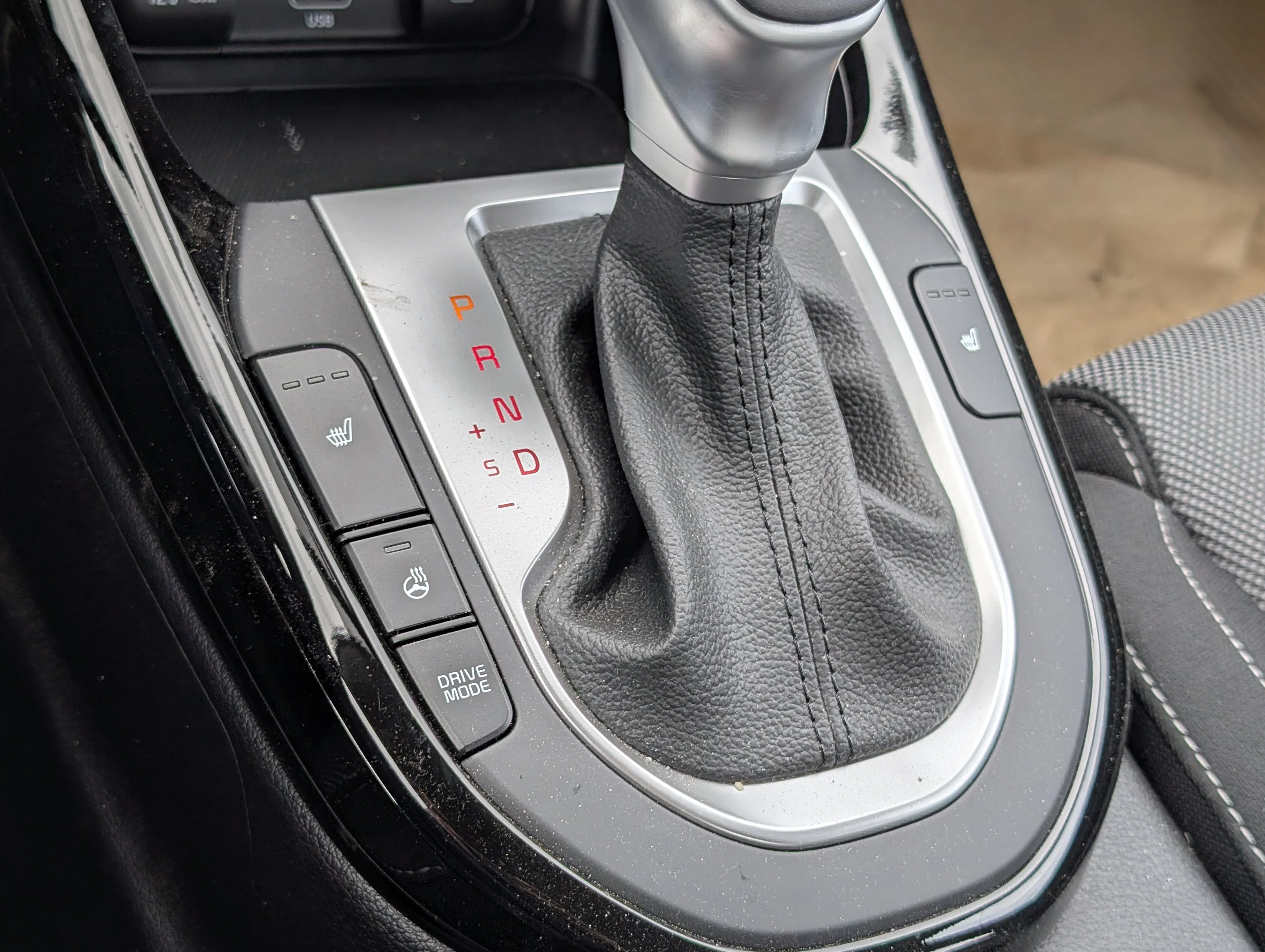 Used 2023 Aurora Black Kia GT-Line image 30