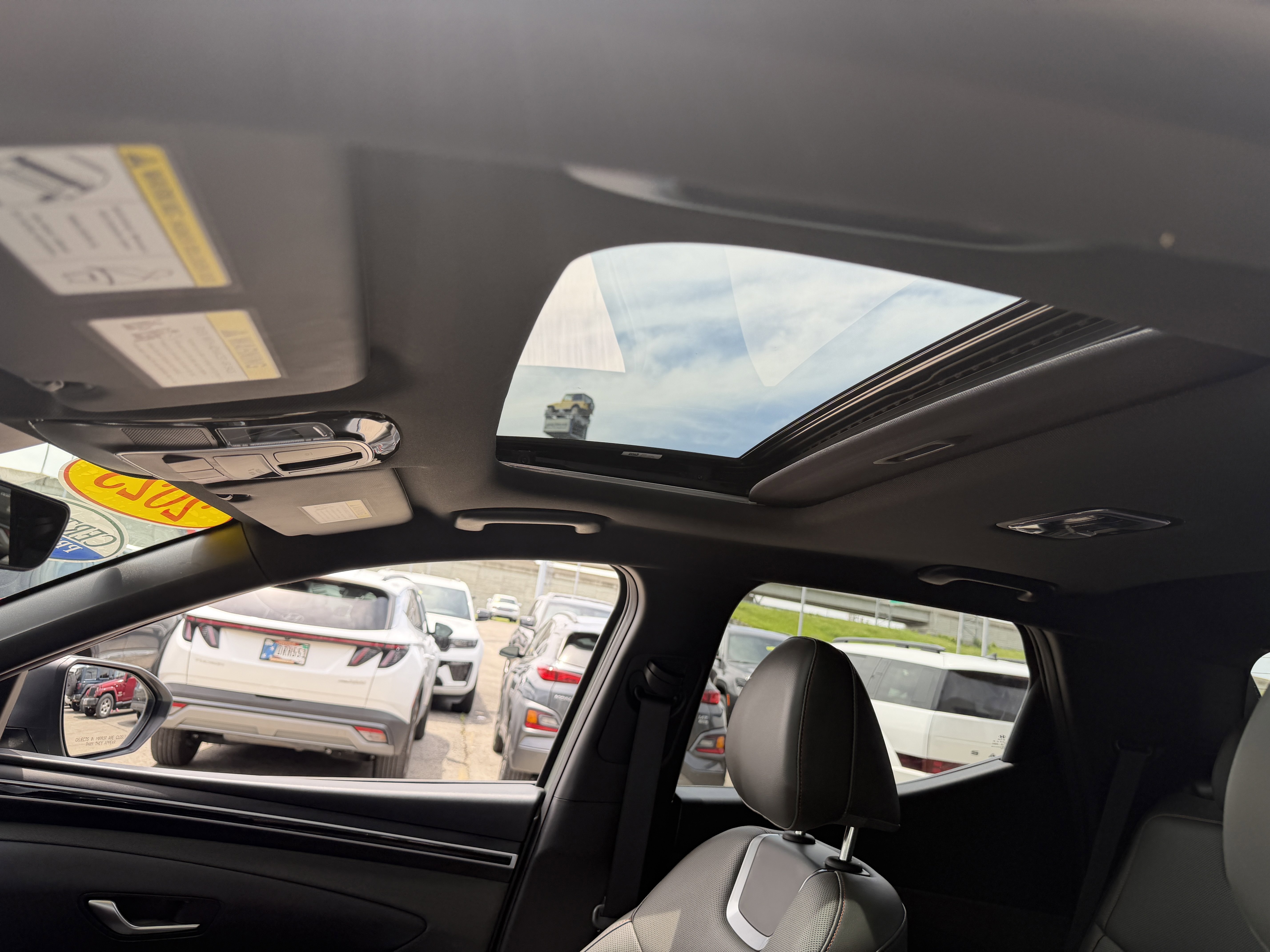2023 Hyundai Santa Cruz Limited - Photo 35