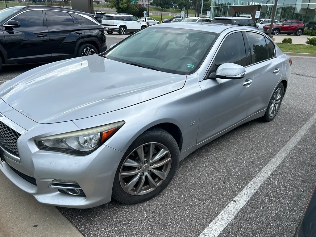 Used 2015 Liquid Platinum INFINITI Premium image 9