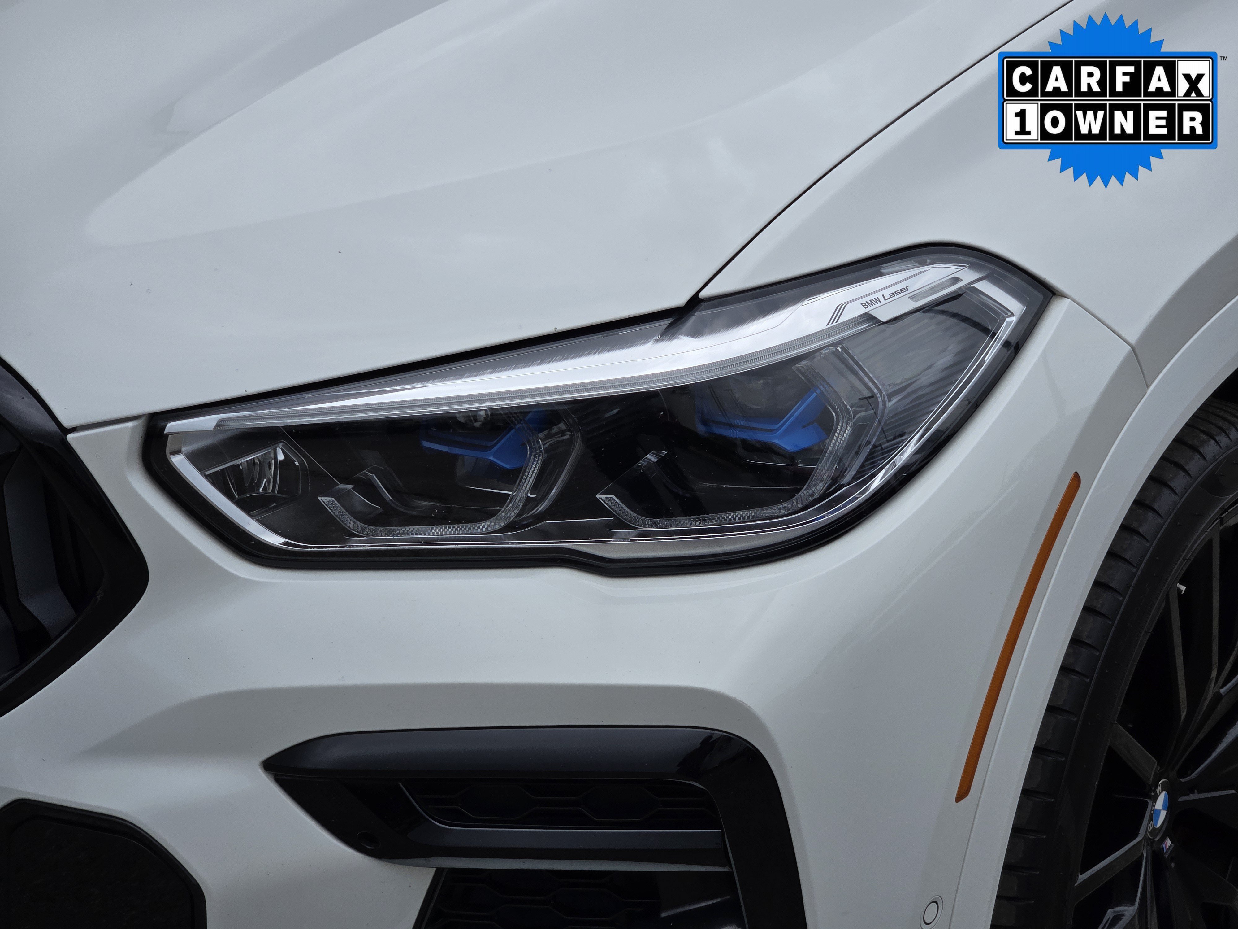 Certified Used 2022 Alpine White BMW xDrive40i image 8