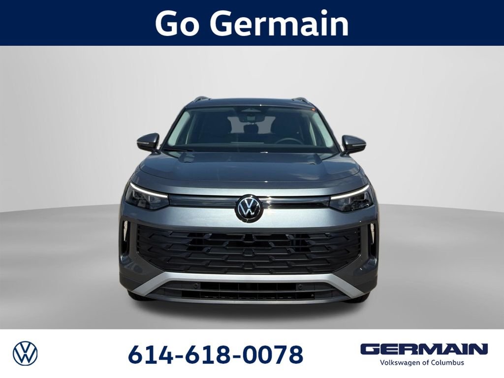 New 2026 Platinum Gray Metallic Volkswagen 2.0T SE image 2