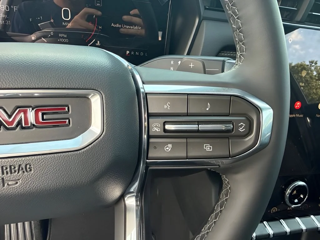 New 2027 Summit White GMC Elevation image 16