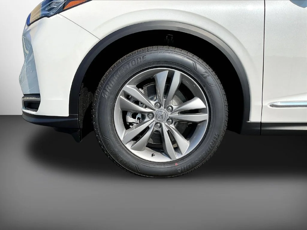 New 2026 Platinum White Pearl Acura SH-AWD image 12
