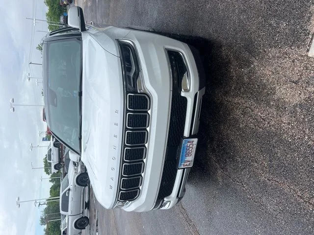 2022 Jeep Wagoneer Series II 4WD's photo