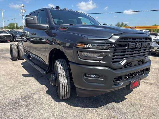 New 2026 Forged Blue Metallic Exterior Paint RAM Tradesman image 7
