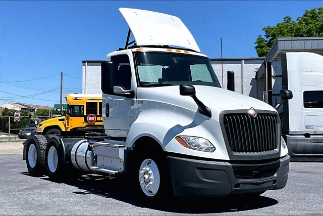 Pre-Owned 2021 International LT625 6x4 Day Cab