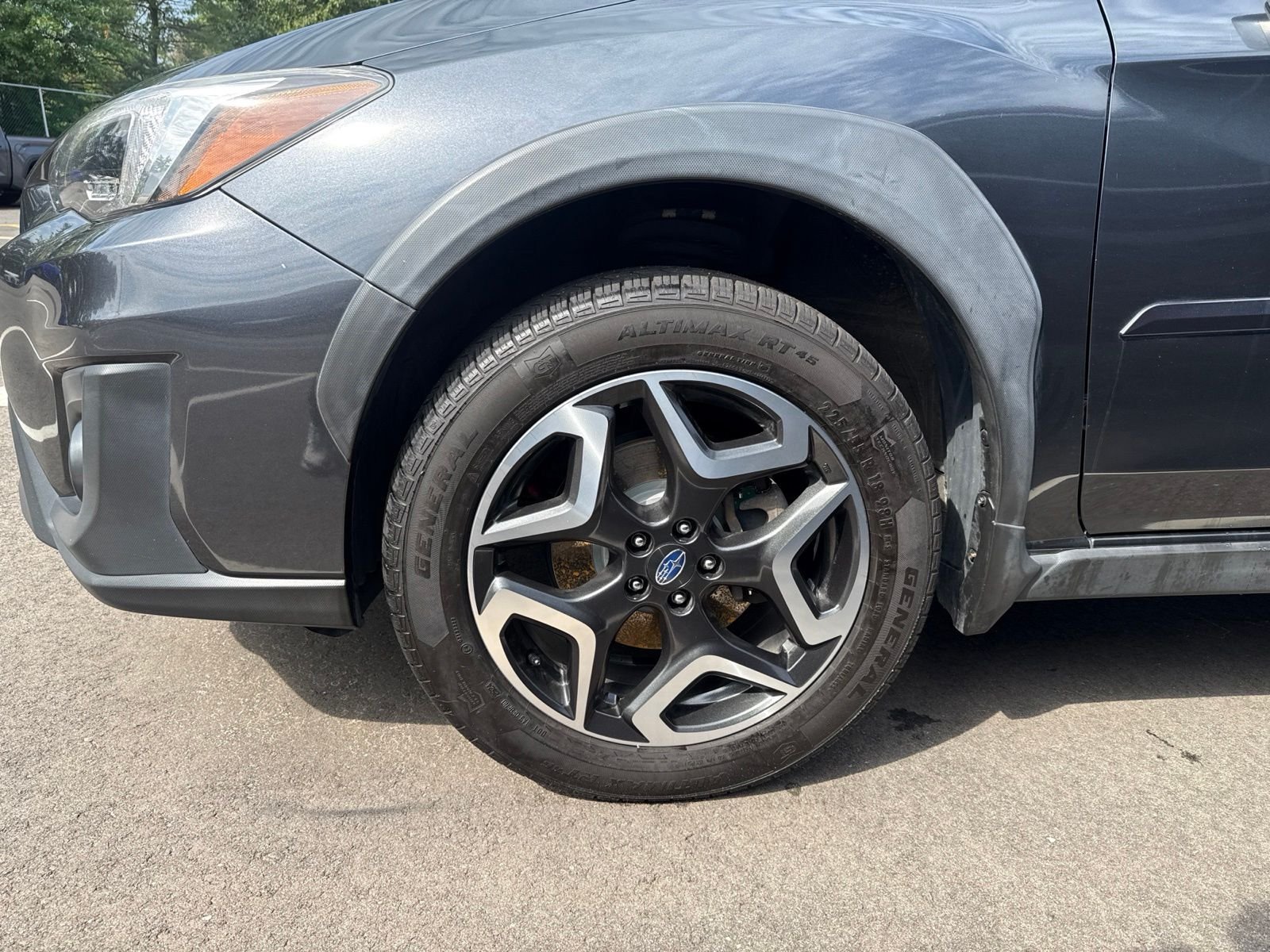 Used 2019 Gray Subaru 2.0i Limited image 10