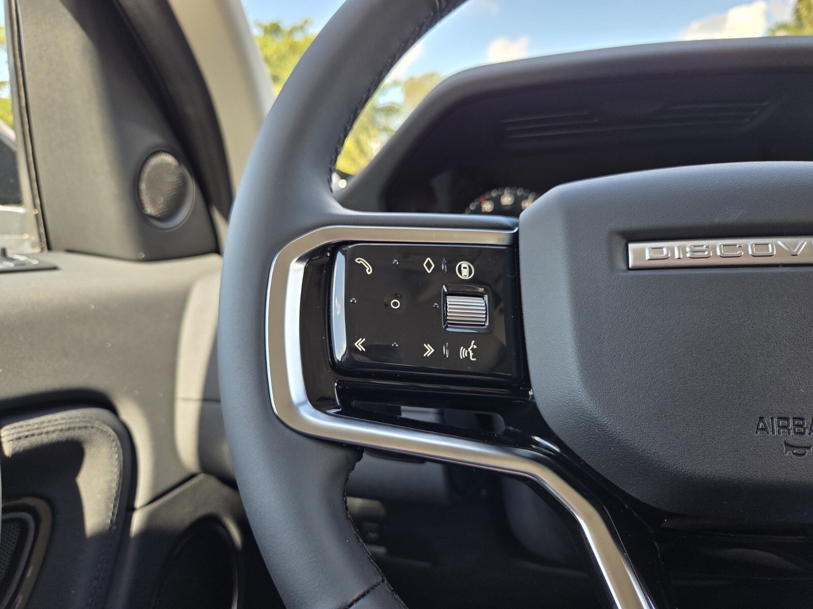 2025 Land Rover Discovery Sport S - Photo 13