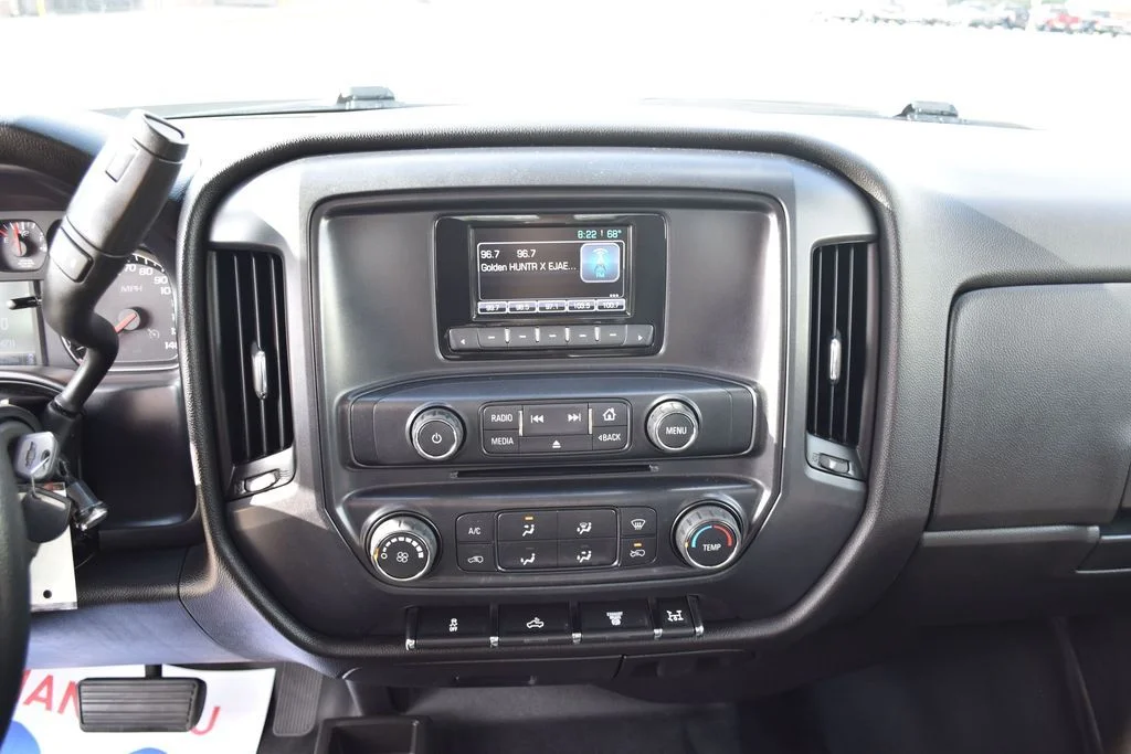 Used 2015 White Chevrolet Work Truck image 15