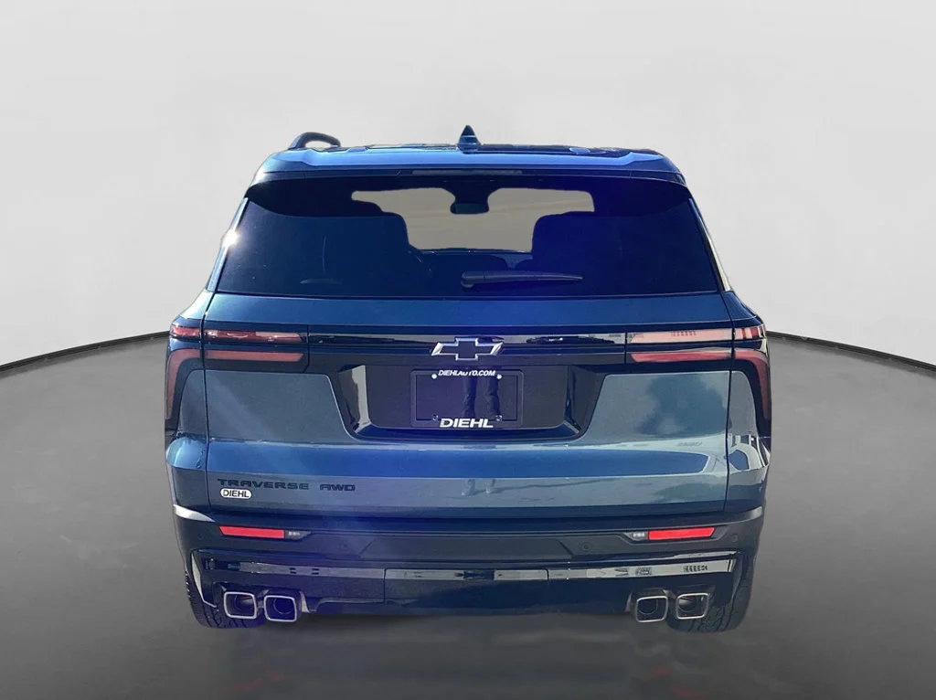 Used 2026 Lakeshore Blue Metallic Chevrolet LT image 6