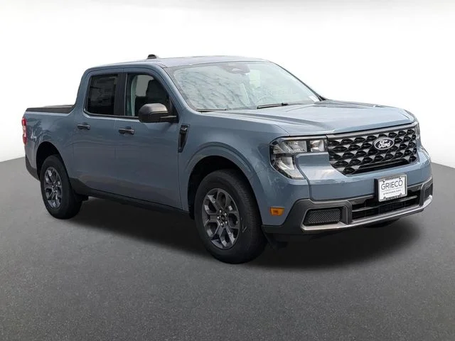 New 2026 Azure Gray Metallic Tri-Coat Ford XLT image 1