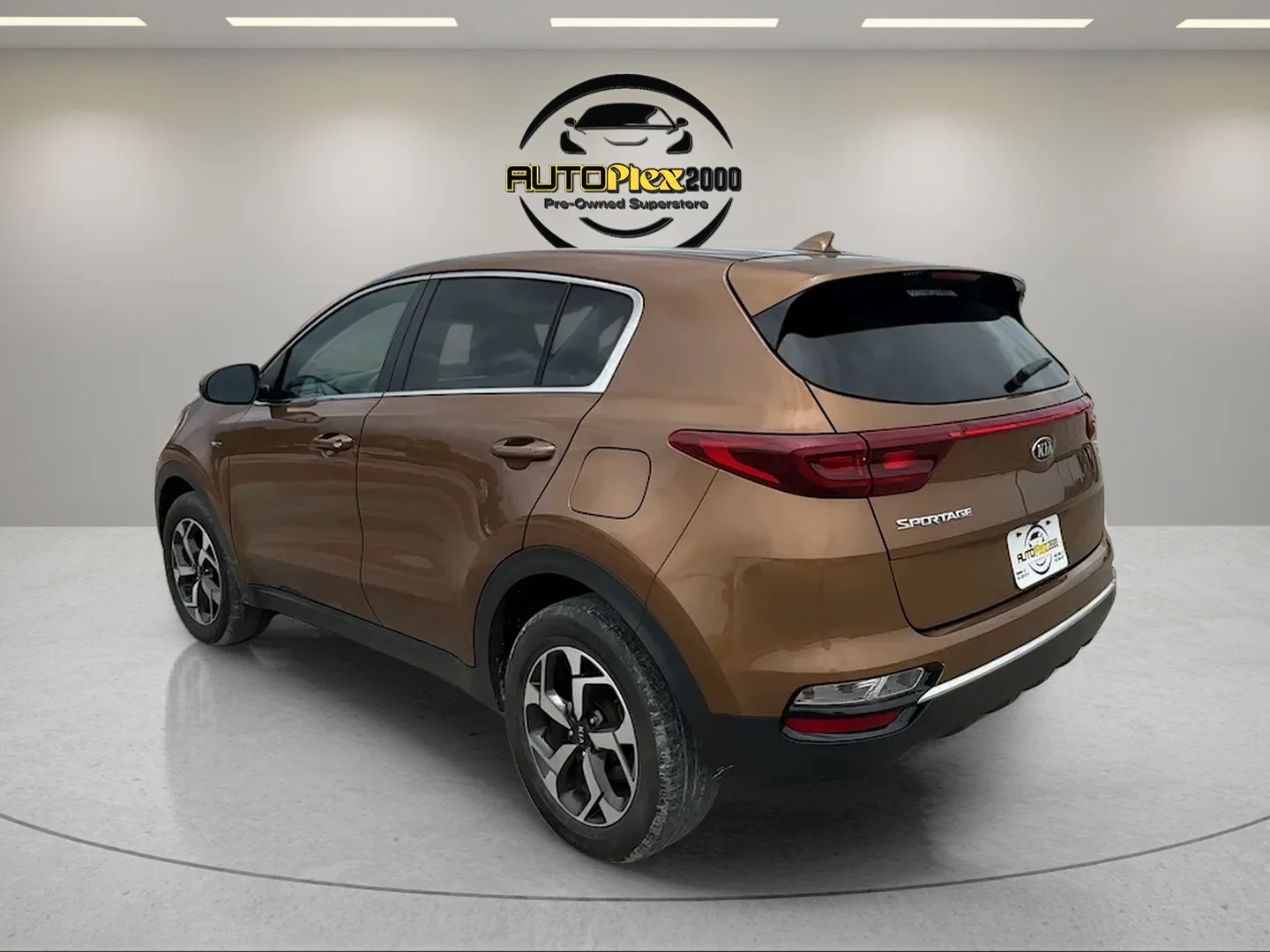 Used 2021 Brown Kia LX image 5