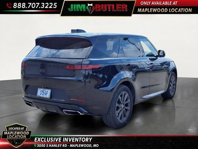 Used 2024  Land Rover Dynamic SE image 27