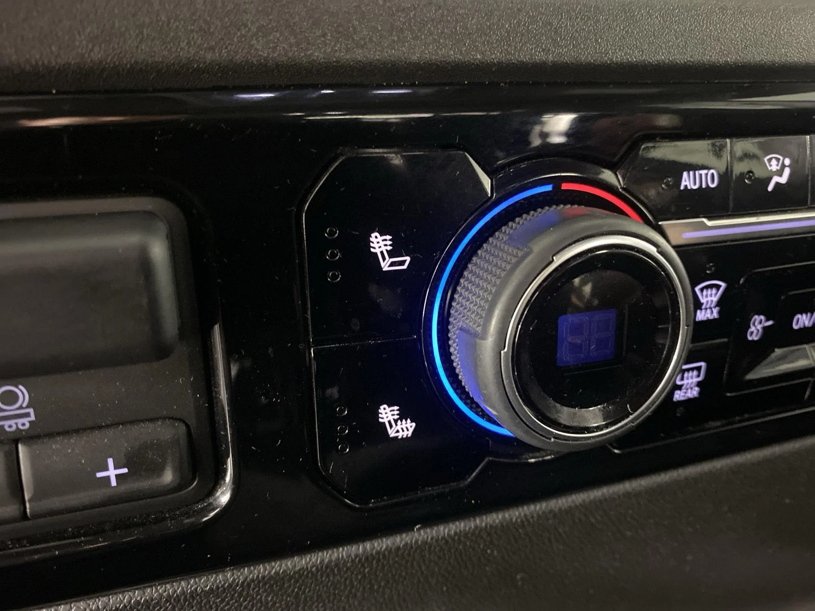 Used 2024 Dark Ash Metallic Chevrolet LT image 21
