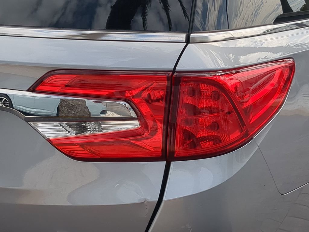 Used 2020 Silver Honda Elite image 8