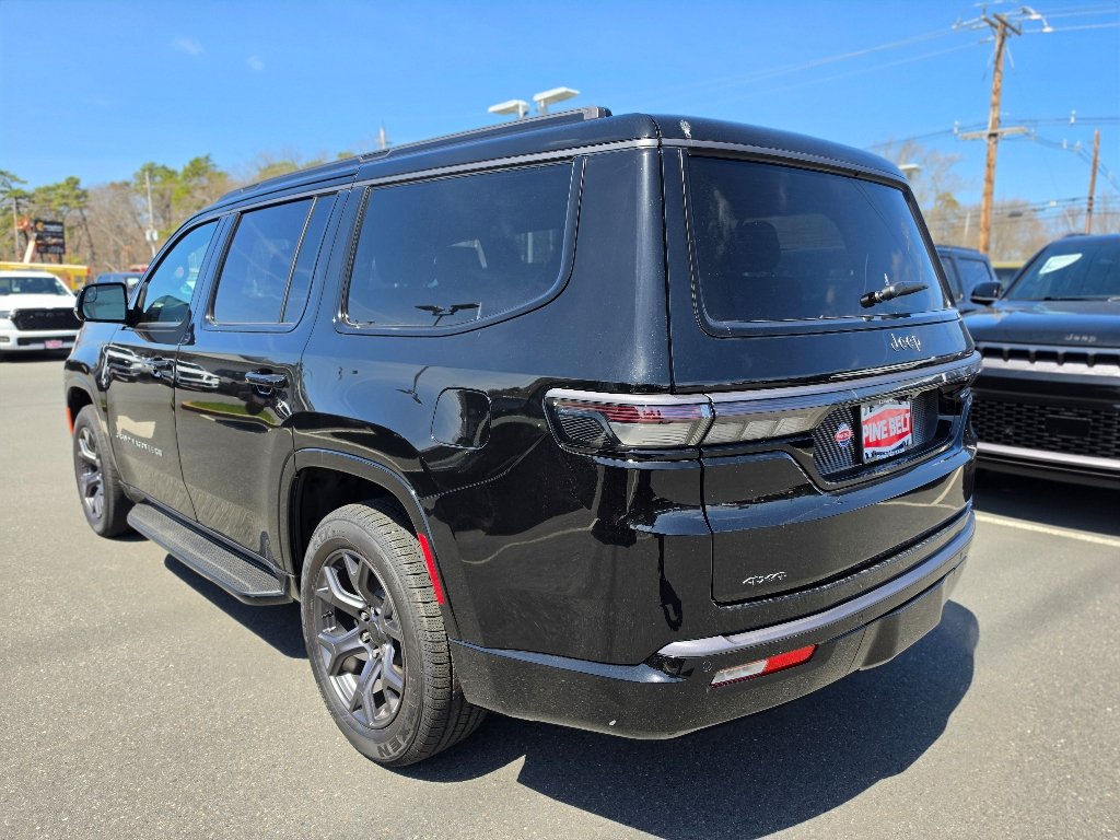New 2026 High Gloss Black Exterior Paint Jeep Limited Altitude image 10