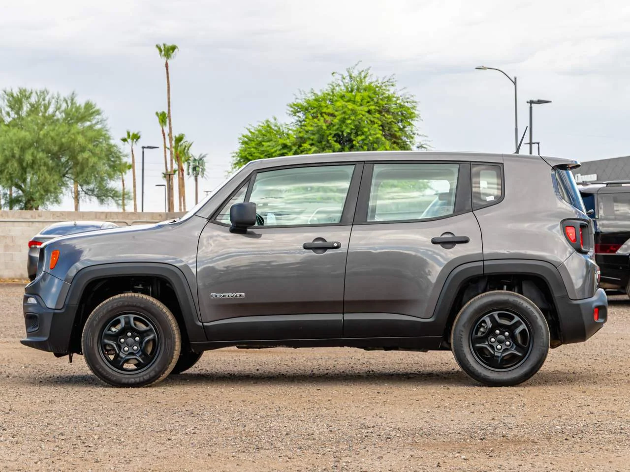 Used 2018 Jeep Renegade Sport with VIN ZACCJBAB1JPH59810 for sale in Phoenix, AZ