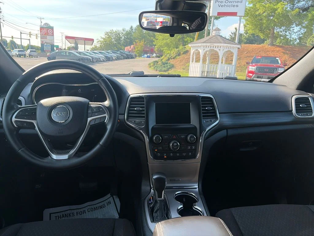 Used 2020 White Jeep Laredo E image 13