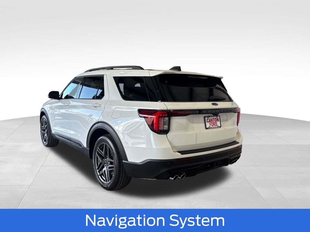 New 2026 Star White Metallic Tri-Coat Ford ST image 3