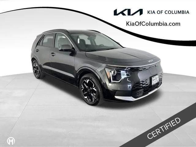 Used 2023 Gray Kia Wind image 1