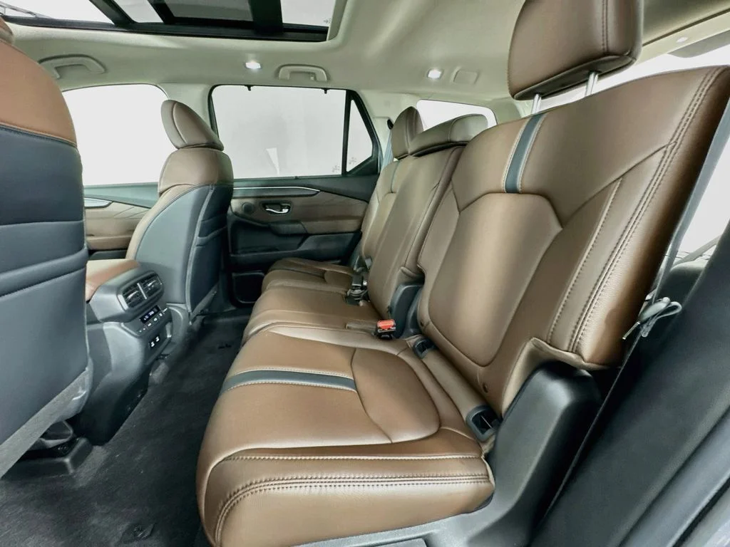 New 2026 Modern Steel Metallic Honda Touring image 34
