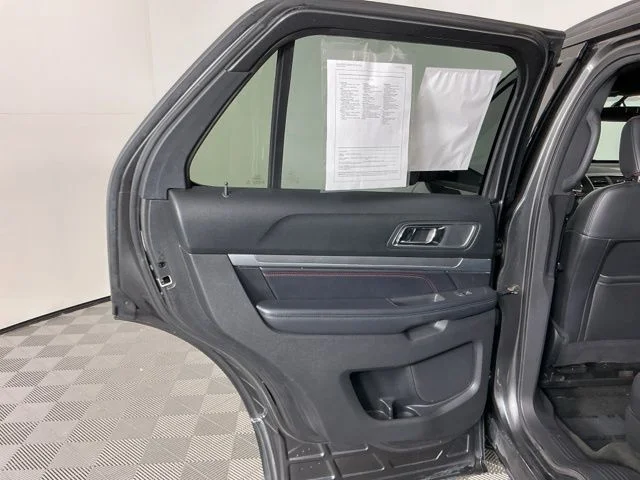 Used 2018 Gray Ford Sport image 27