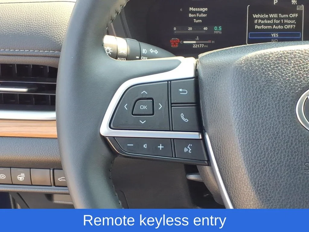 Used 2025  Toyota Limited image 14