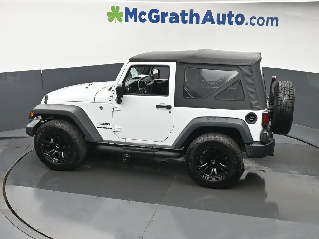 Used 2016 White Jeep Sport image 19
