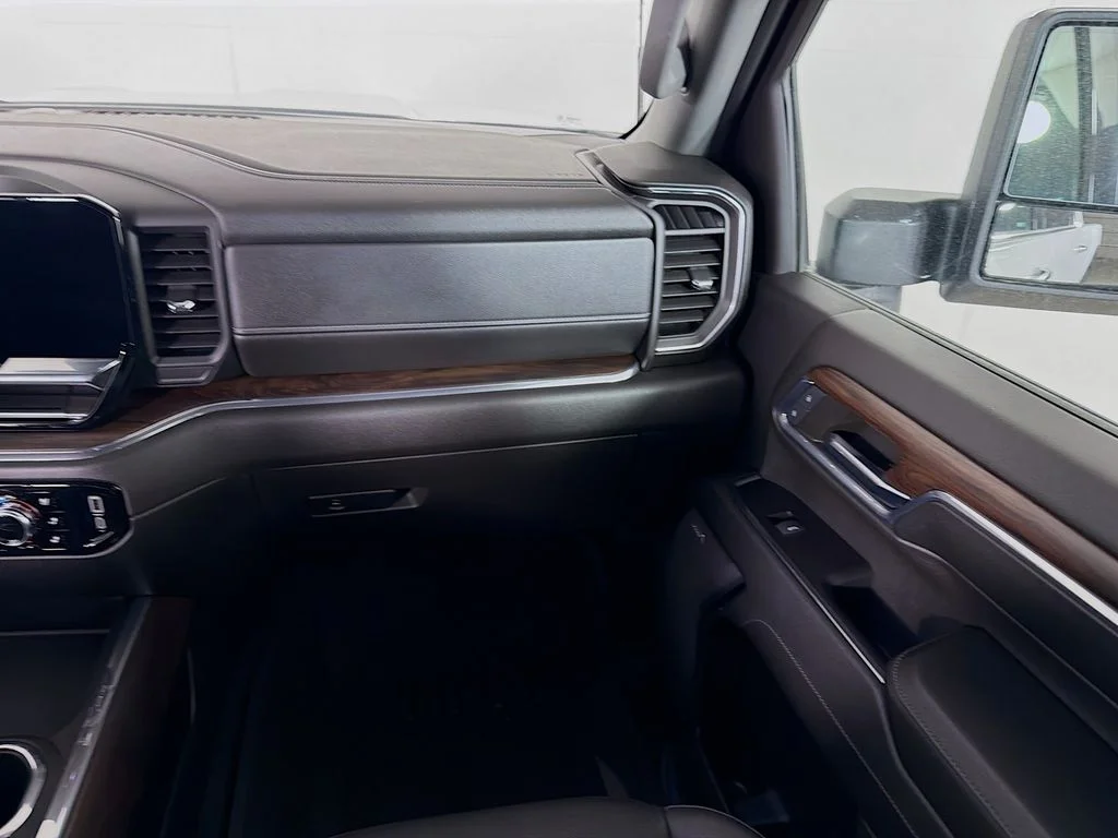 2024 GMC Sierra 3500HD SLT - Photo 21