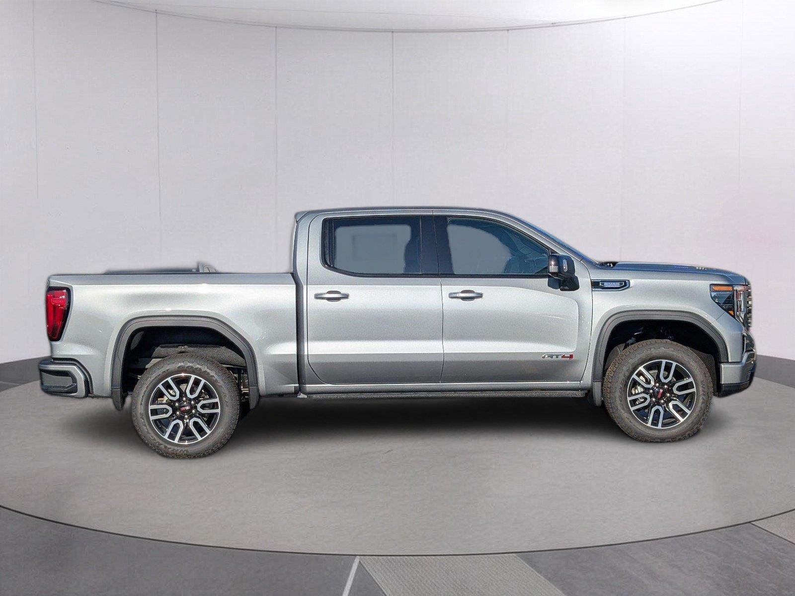 2026 GMC Sierra 1500 AT4 - Photo 8