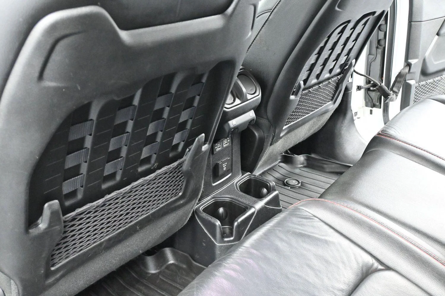 Used 2021  Jeep Rubicon image 29