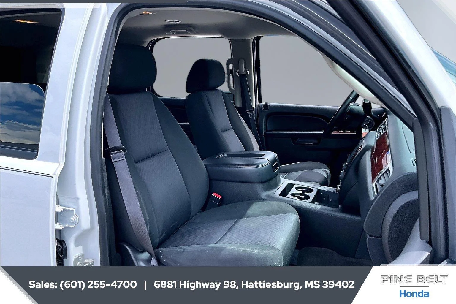 Used 2013 Summit White Chevrolet LS image 6