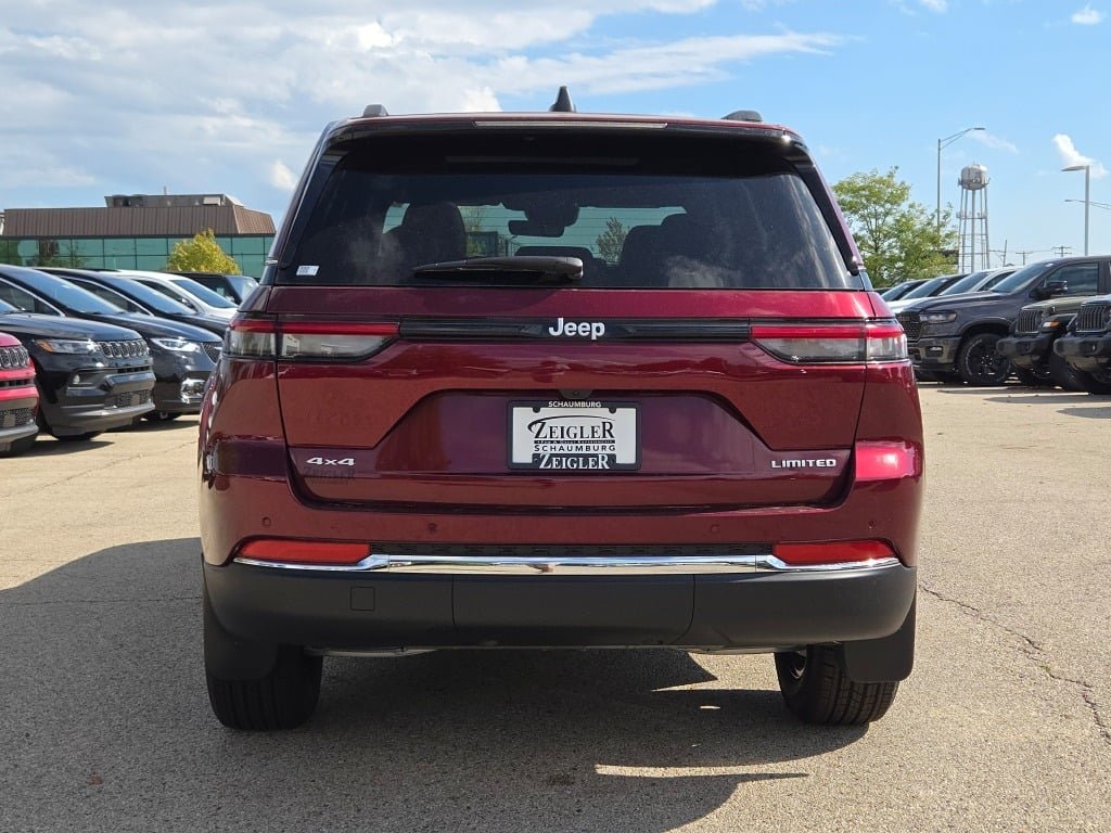 New 2025 Velvet Red Pearl-Coat Exterior Paint Jeep Limited image 14
