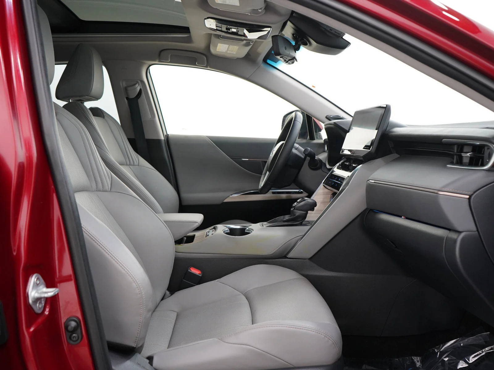 Used 2021 Pearl Toyota Limited image 14