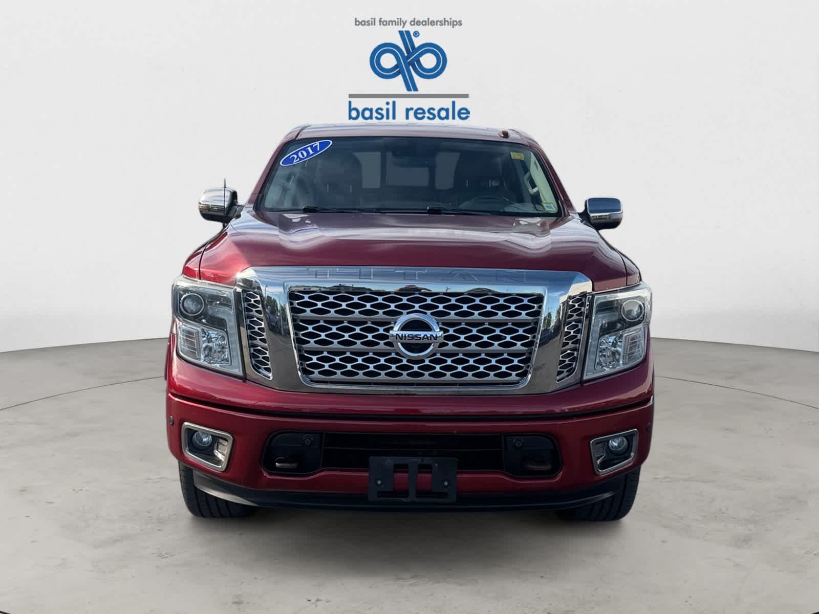 Used 2017 Cayenne Red Nissan Platinum Reserve image 7