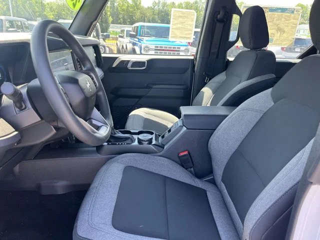 2025 Ford Bronco 4-Door Base - Photo 11