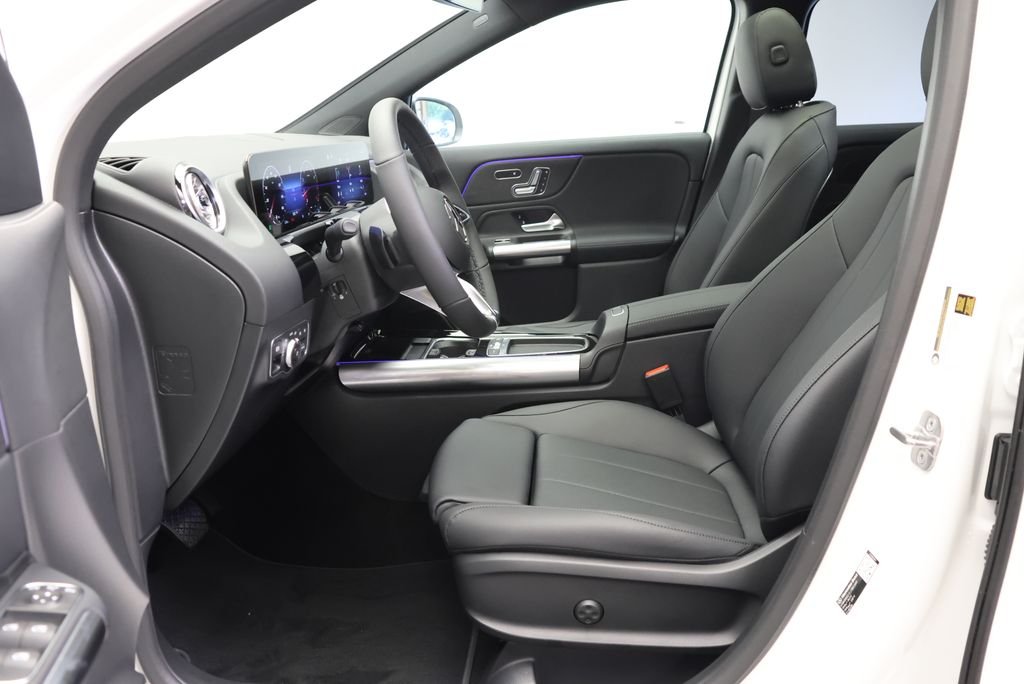 New 2026 Polar White Mercedes-Benz GLA 250 image 37