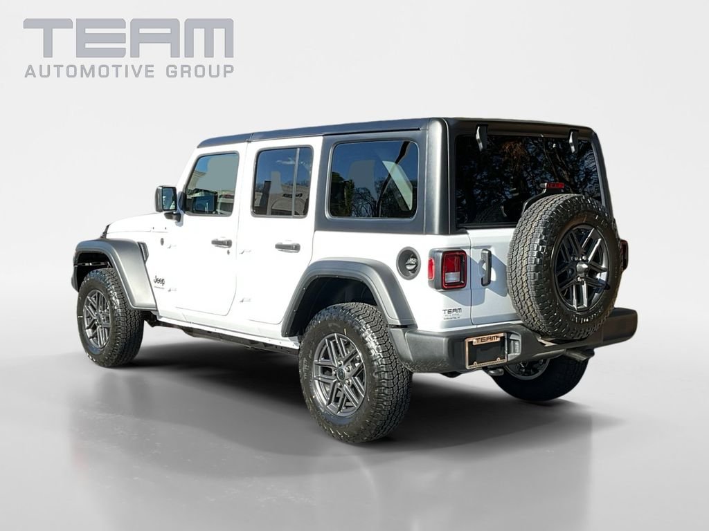 New 2026 Bright White Clear-Coat Exterior Paint Jeep Sport S image 5